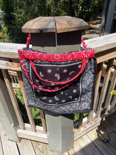 Fully line large bandanna bag with two handles, show the strap and hand strap