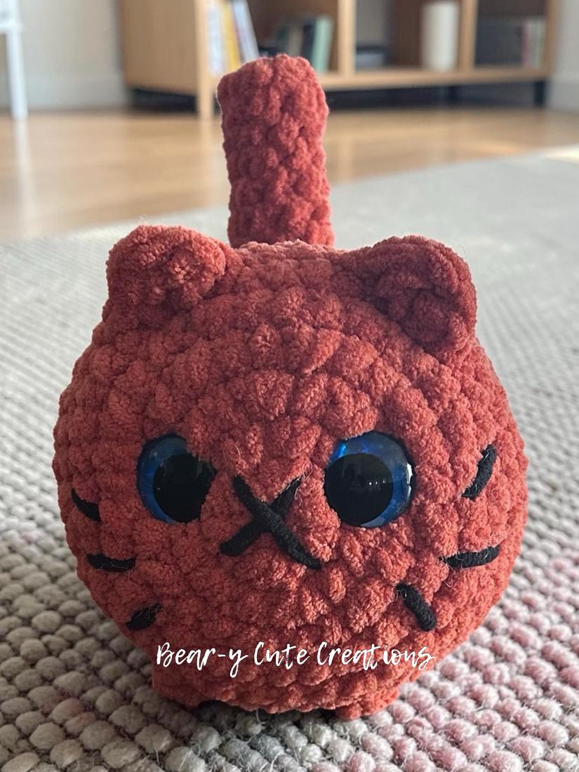 Orange Chonky Cat — photo 1