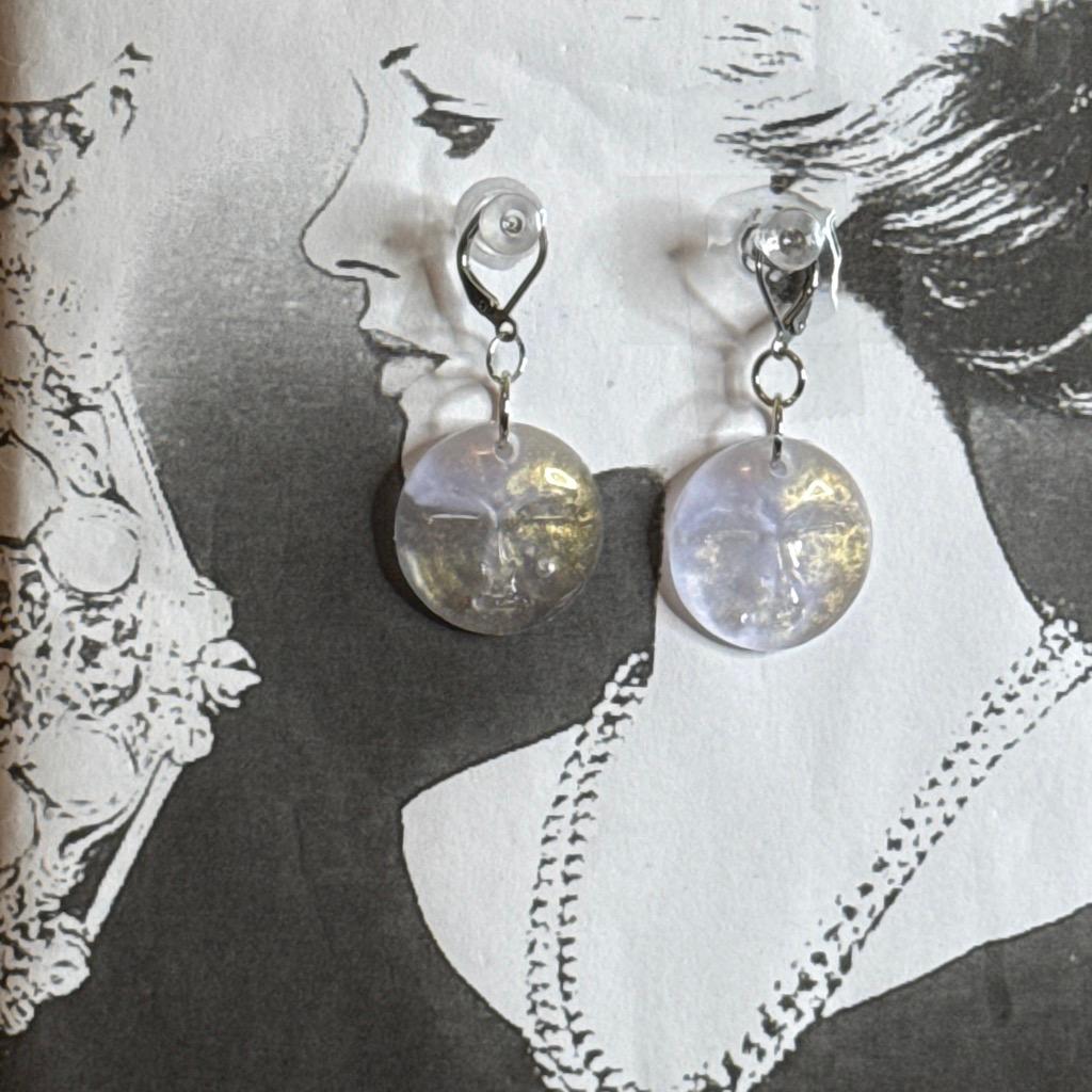 White yellowish Moon face earrings — photo 1