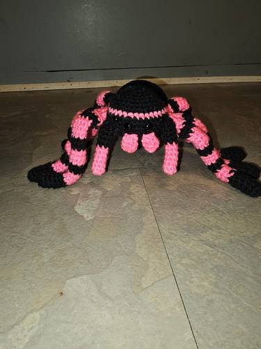 Crochet spiders