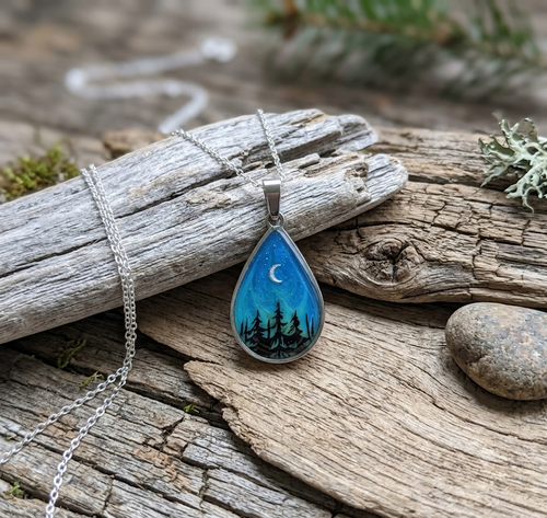 Handmade Northern Lights Glow Necklace