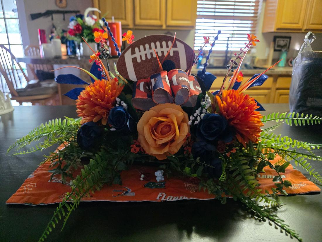 It's time for football — photo 1