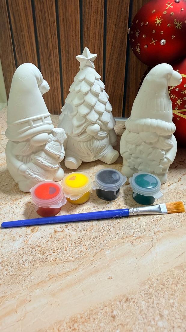 Ceramic figurines — photo 1