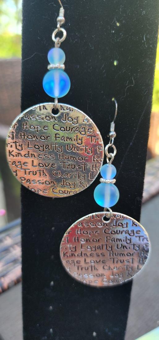 Earring reminders — photo 1